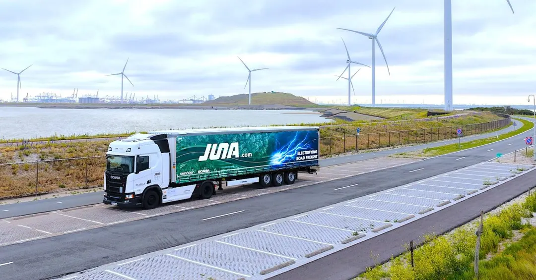 JUNA ввела в эксплуатацию 110 электрических грузовиков Scania