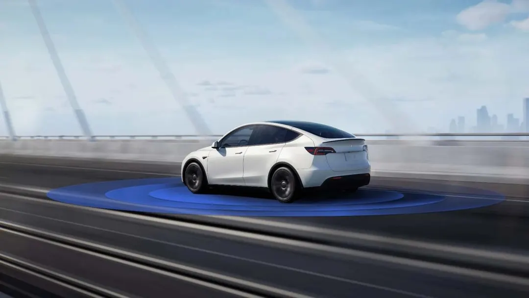 Tesla ведёт переговоры об одобрении FSD в Ирландии на фоне задержки голосования ЕС