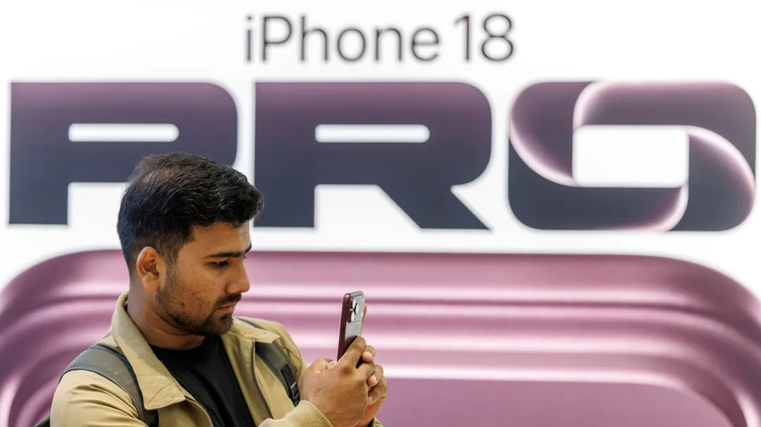 iPhone 18 Pro Max весит 249 г — на 16 г больше iPhone 17 Pro Max