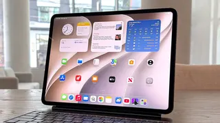 Обзор iPadOS 27: новый Siri AI, настройка Liquid Glass и детская безопасность