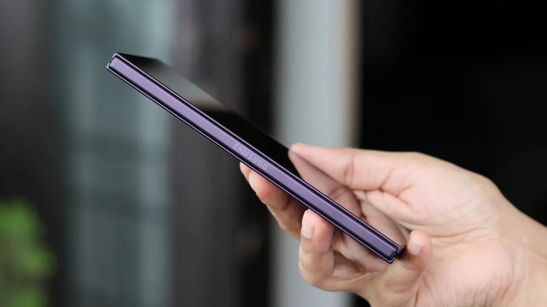 Samsung раскрыла конструкцию шарнира и дисплея Galaxy Z Fold8 и Fold8 Ultra