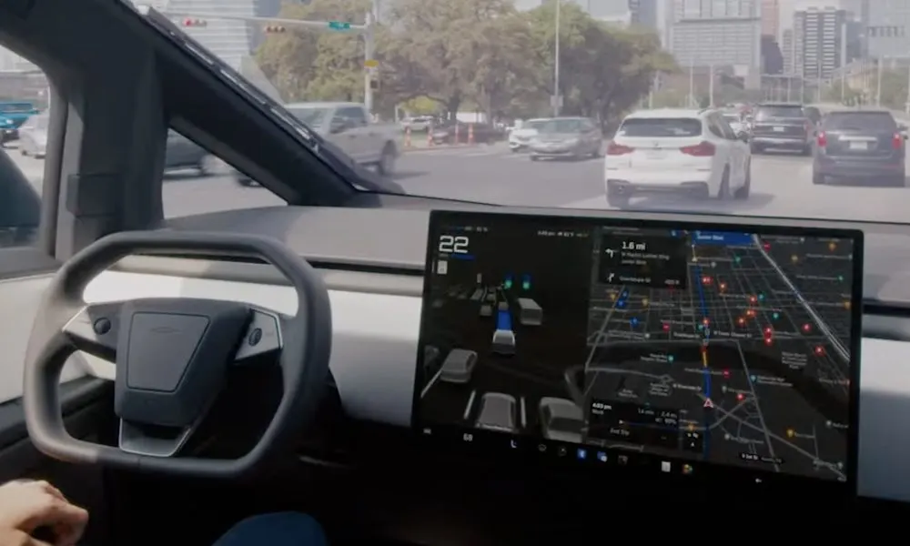 Tesla показала работу Automatic Collision Evasion в FSD