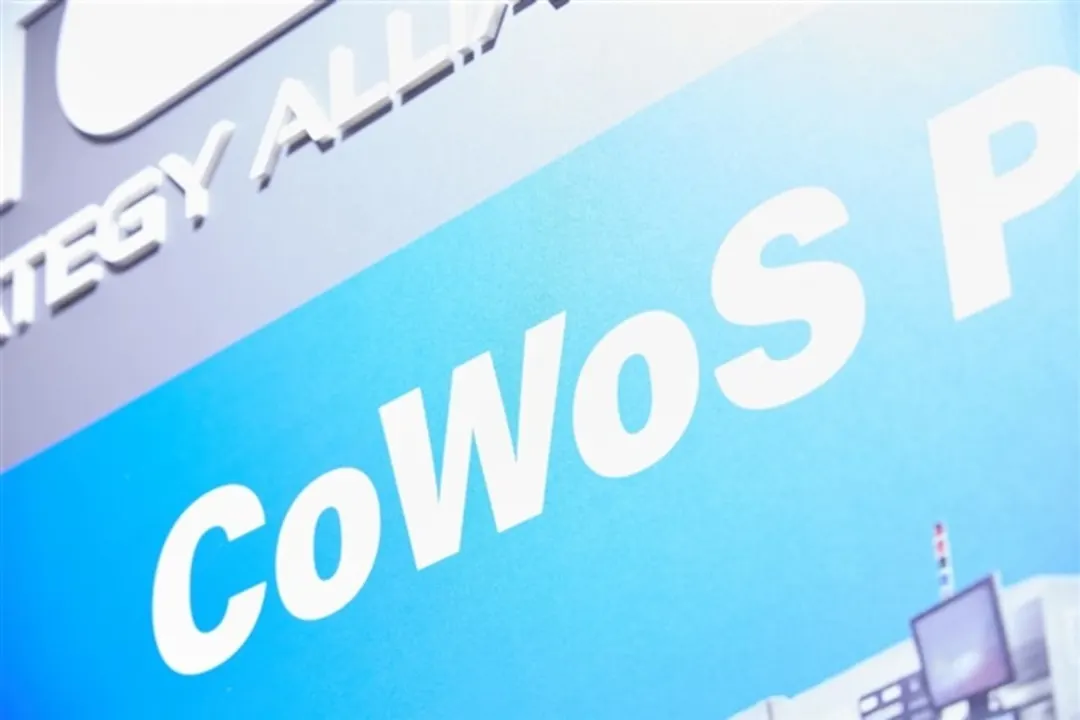 Как кризис 0% выхода привёл TSMC к первому успеху в продвинутой упаковке CoWoS