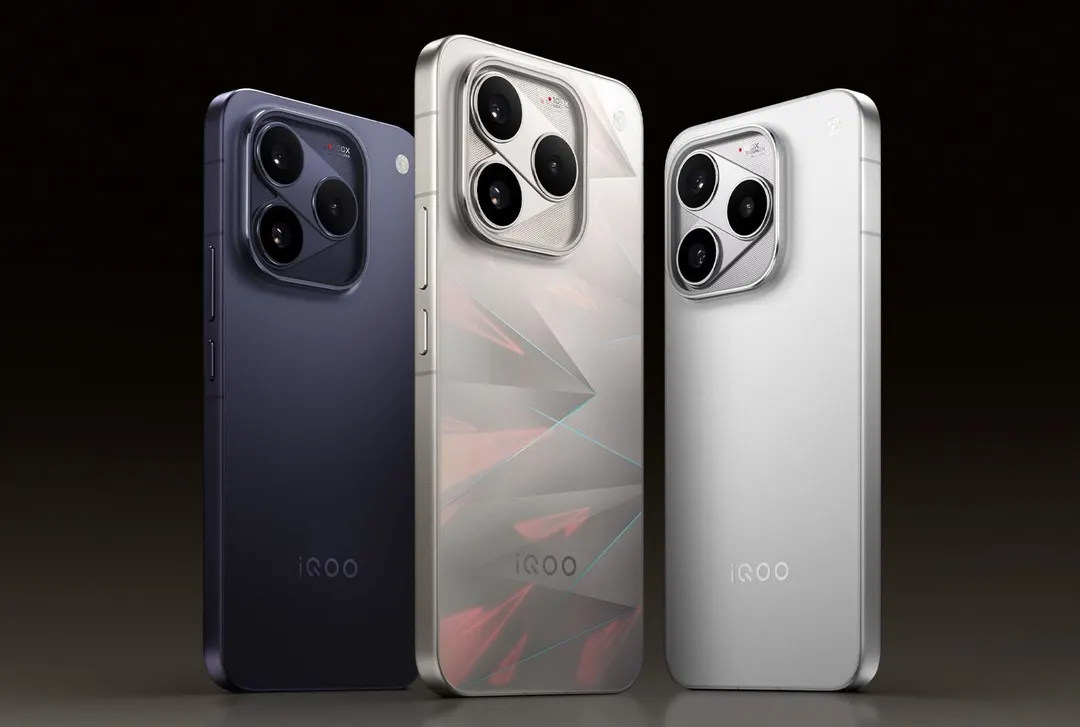 iQOO 16 вышел в Китае: 2K 165 Гц, 8400 мАч и Snapdragon 8 Elite Gen 6 Extreme