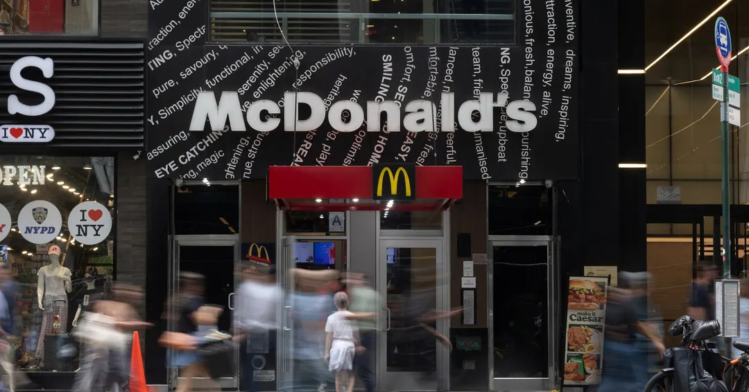 Reuters: McDonald's использует ИИ-движок цен почти в 14 000 ресторанов