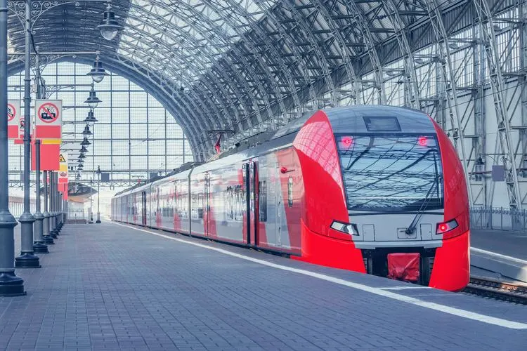 T2 и MegaFon расширили 5G на ключевые вокзалы и метро Москвы и Петербурга