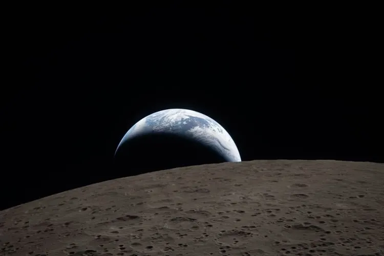 Оптическая связь с космосом: Azora приняла сигнал Artemis II с 386 000 км