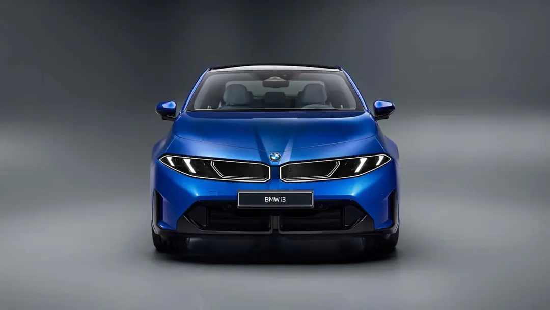 BMW представила более доступный i3 40 xDrive с батареей 82,8 кВт·ч