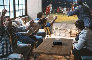 Epson выпустила в Австралии проекторы LifeStudio с Google TV и звуком Bose