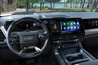 GM вернула CarPlay и Android Auto в мультимедиа автомобилей