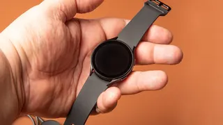Samsung прекратила поддержку Galaxy Watch 4 без предупреждения
