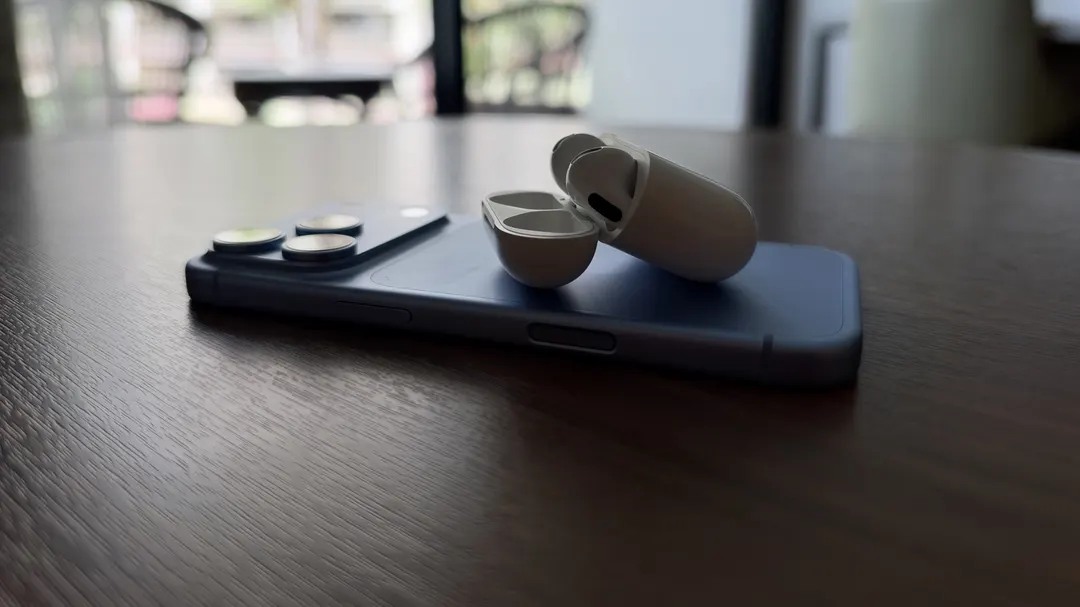 Обзор AirPods 5: лучшее шумоподавление среди доступных наушников