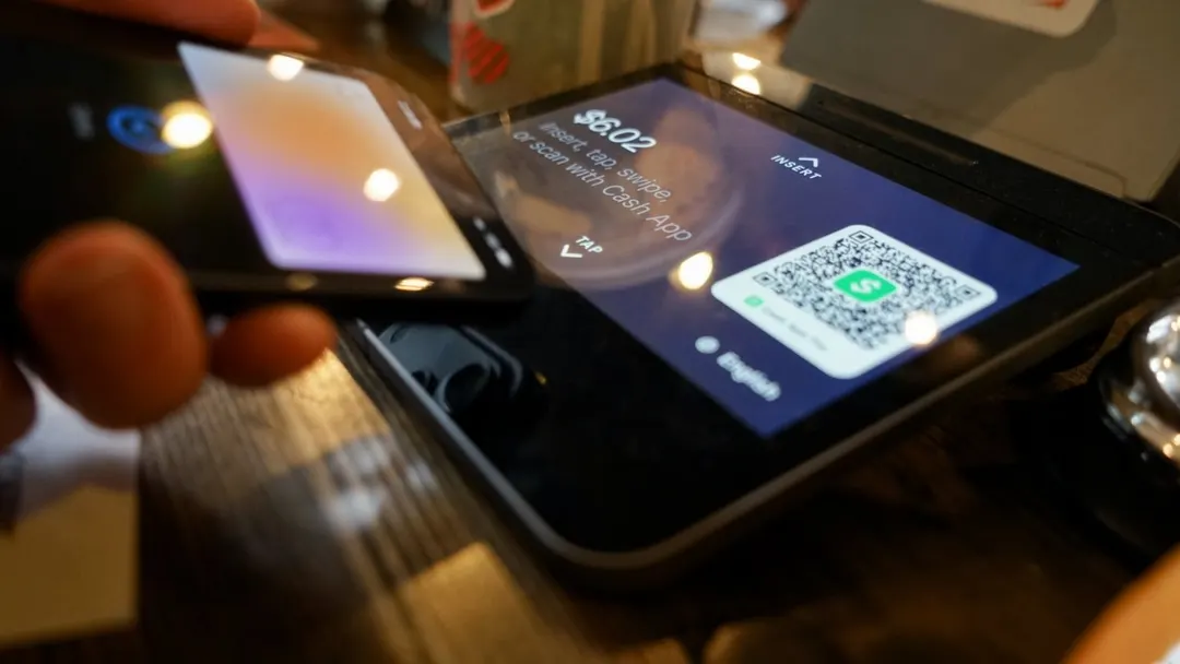 Суд сертифицировал коллективный иск банков к Apple из-за комиссий Apple Pay
