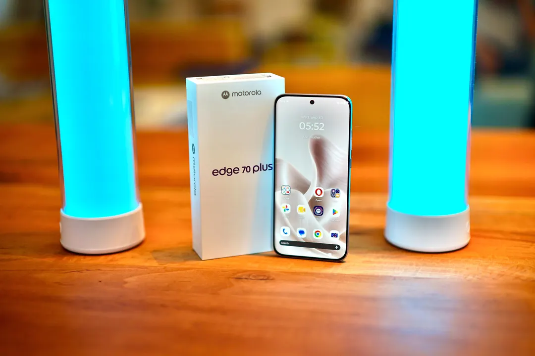 Обзор Motorola Edge 70 Plus: яркий AMOLED и автономность, но слабый зум