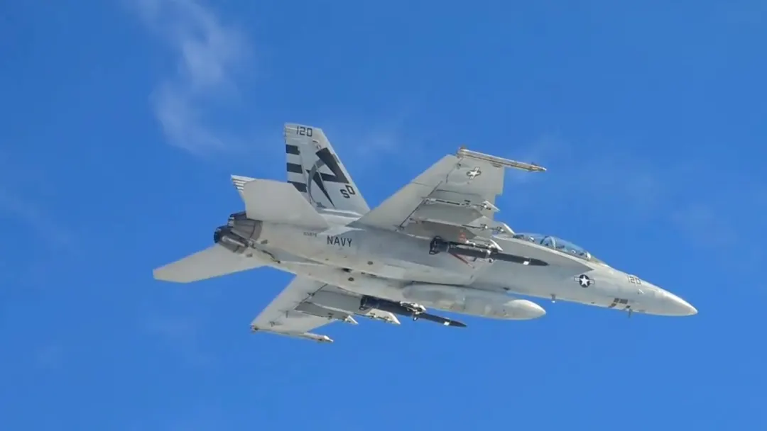 ВМС США испытали гиперзвуковую ракету Blackbeard на Super Hornet