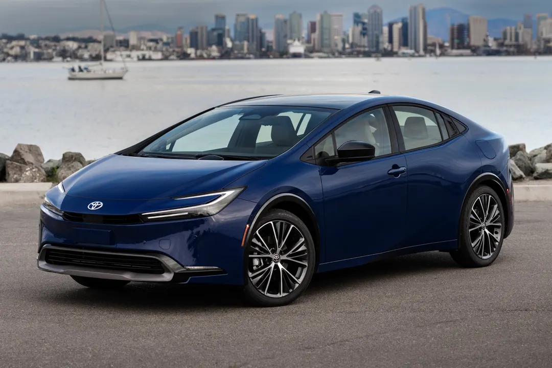 Продажи Toyota Prius в США упали на 51% на фоне роста гибридов