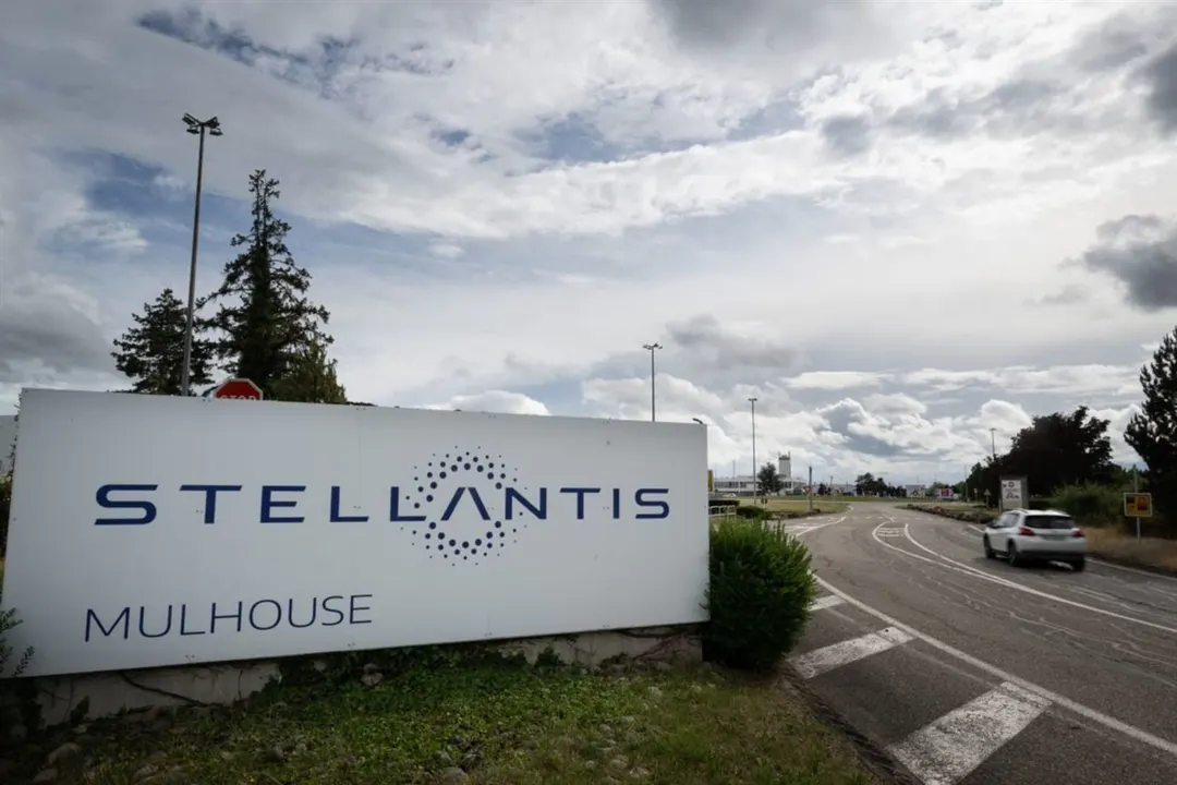 Stellantis остановит четыре завода во Франции из-за дефицита батарей