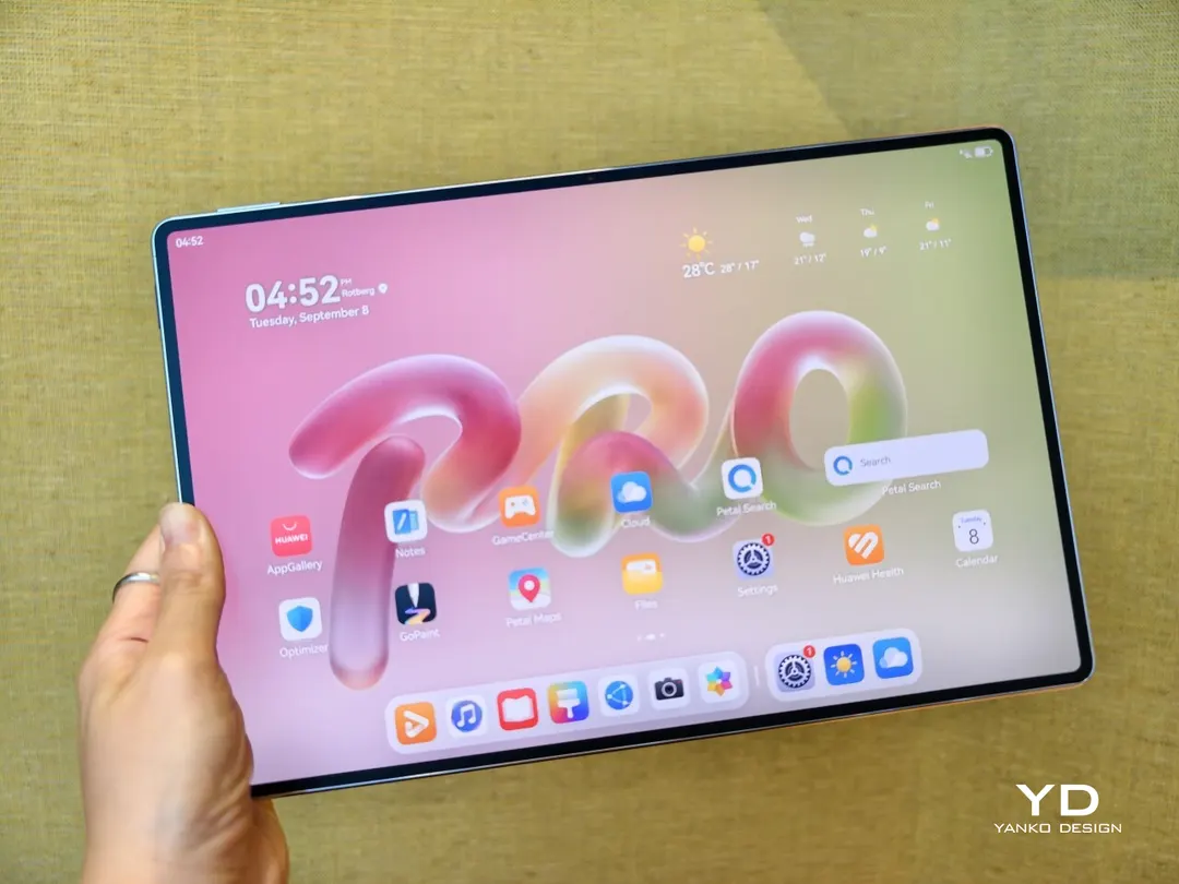 Обзор Huawei MatePad Pro 12": яркий PaperMatte-экран, но без Google Play