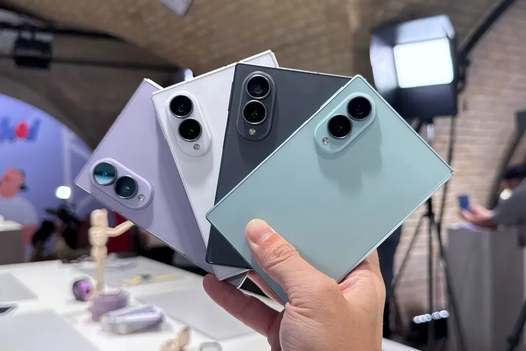 Обзор Samsung Galaxy Z Fold8: компактный складной флагман за S$2498