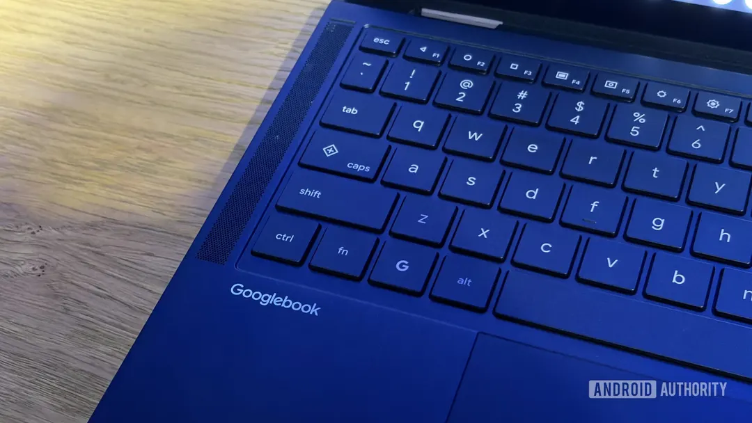Google раскрыла функции Googlebook: Glowbar, Game Controls и ИИ-инструменты