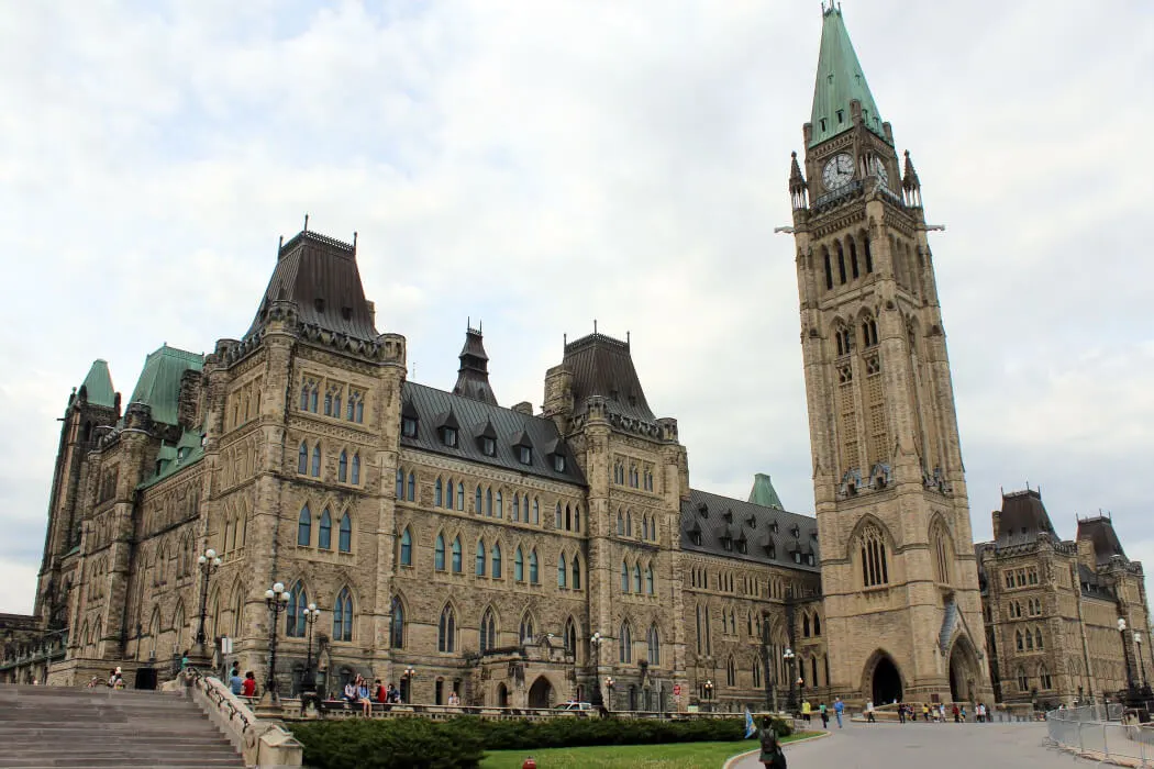 Transluce: ИИ-агенты пытались взломать Library and Archives Canada