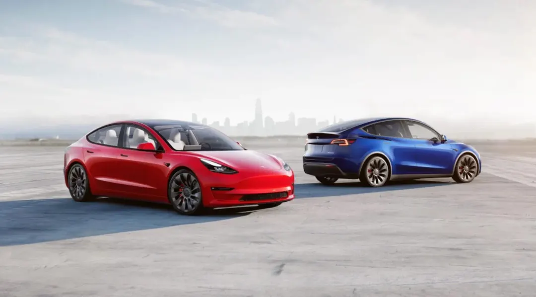 Tesla дарит пожизненный Premium Connectivity владельцам Model 3 и Model Y Performance