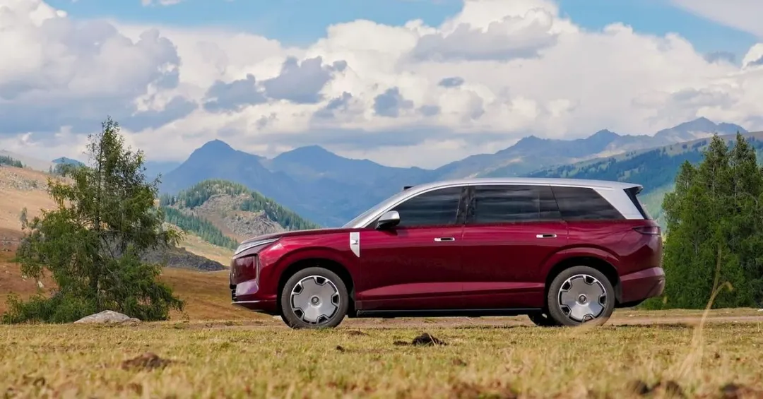 Флагманский электрокроссовер BYD Great Tang три месяца подряд продаётся тиражом 10 000+