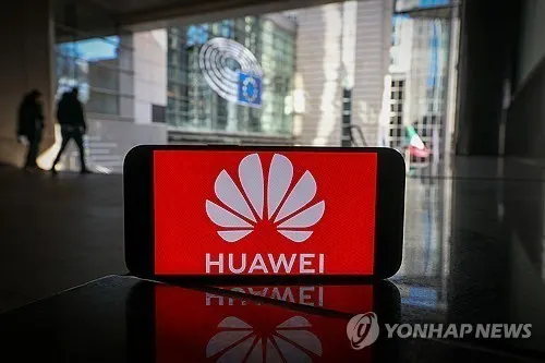 В США начался суд над Huawei: прокуратура назвала компанию «преступным предприятием»