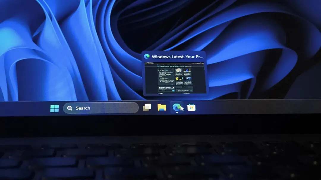 Windows 11 тестирует список окон вместо миниатюр и плитку телефона в быстрых настройках