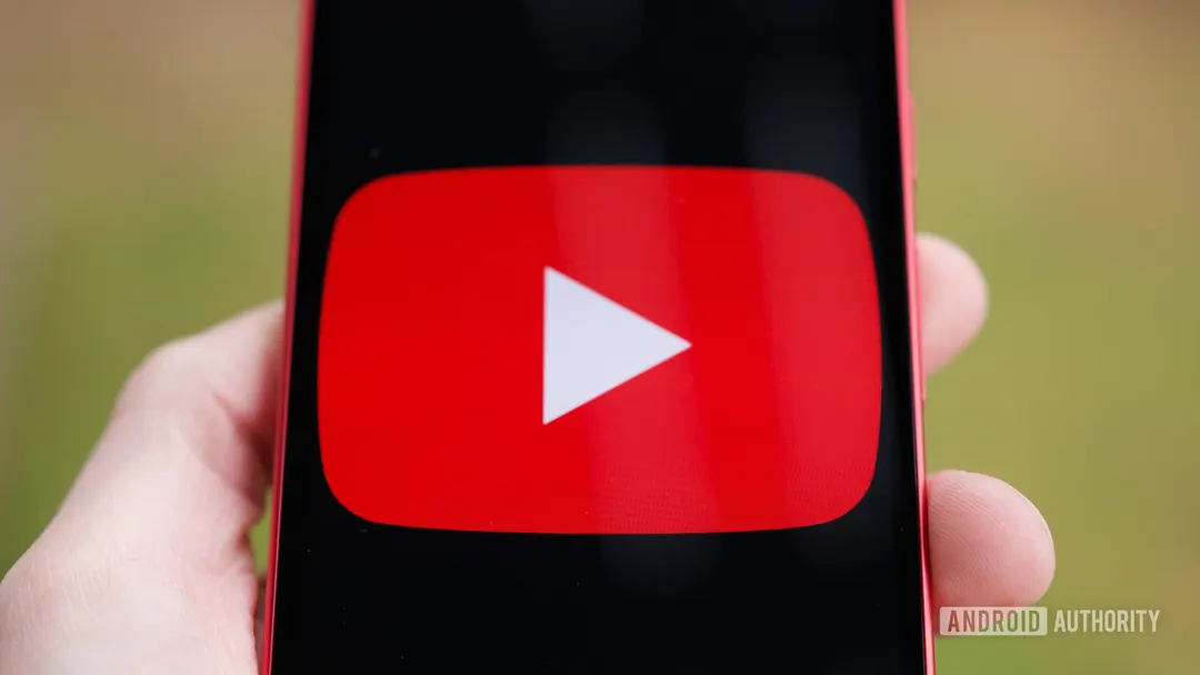 YouTube тестирует боковую панель с комментариями на десктопе — пользователи недовольны