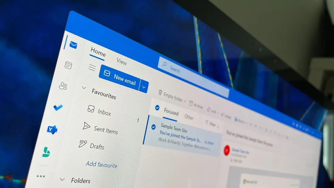 Новый Outlook будет проверять орфографию в письмах перед отправкой