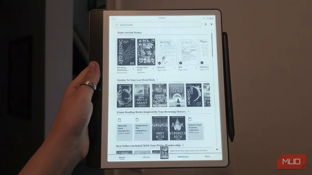 Kindle получил обновление 5.20.1 с голосовым вводом и рукописными стикерами