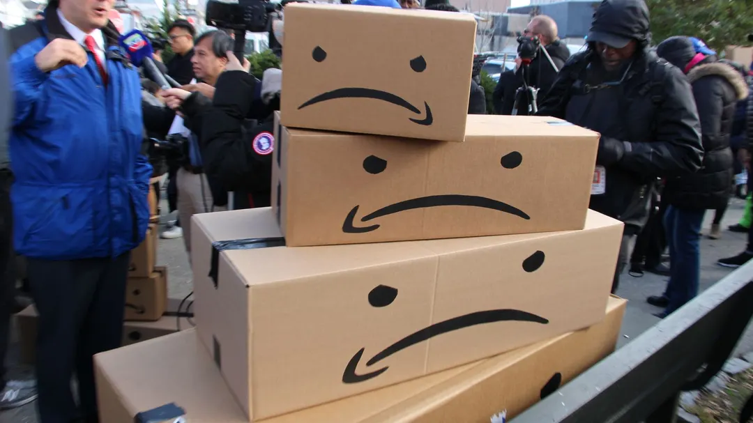 Amazon обвинили в ИИ-слежке за профсоюзной активностью