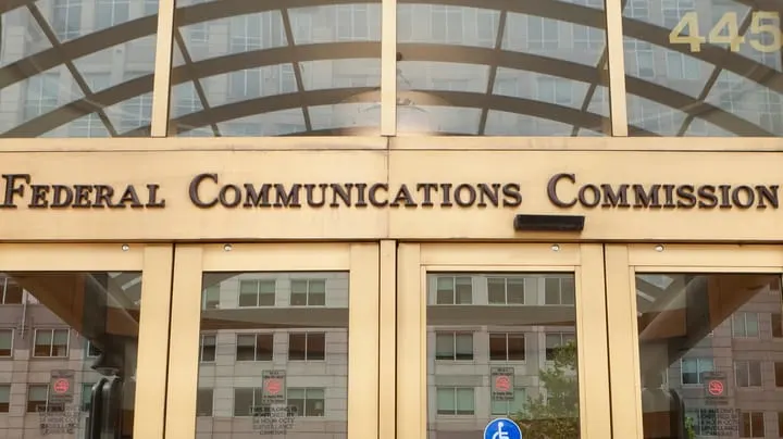 FCC одобрила запуск ещё 15 000 спутников Starlink