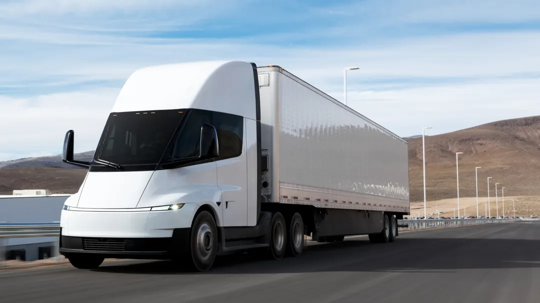 Рост цен на дизель может ускорить переход на Tesla Semi