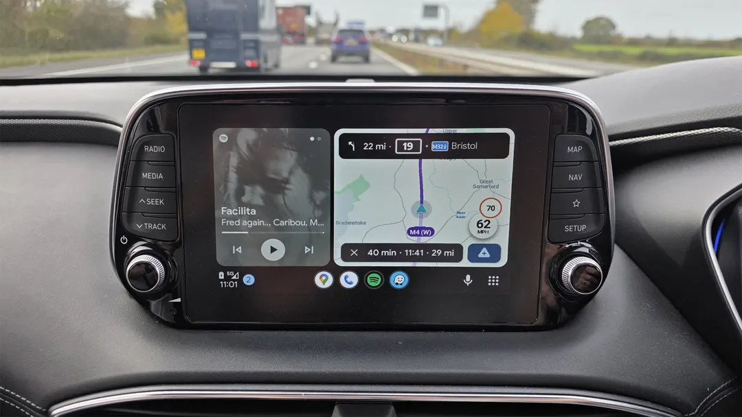 Google исправила в Android Auto автозапуск музыки при подключении