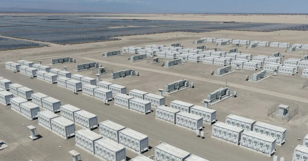 В Аризоне строят солнечную ферму на 450 МВт с батареями Tesla
