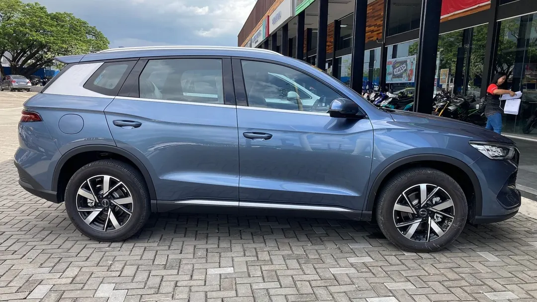 BYD тестирует люксовый седан Yangwang с твердотельными батареями