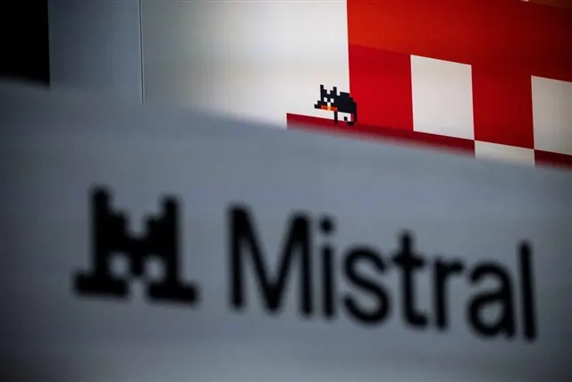 Mistral представила открытую модель ML4 на 1 трлн параметров