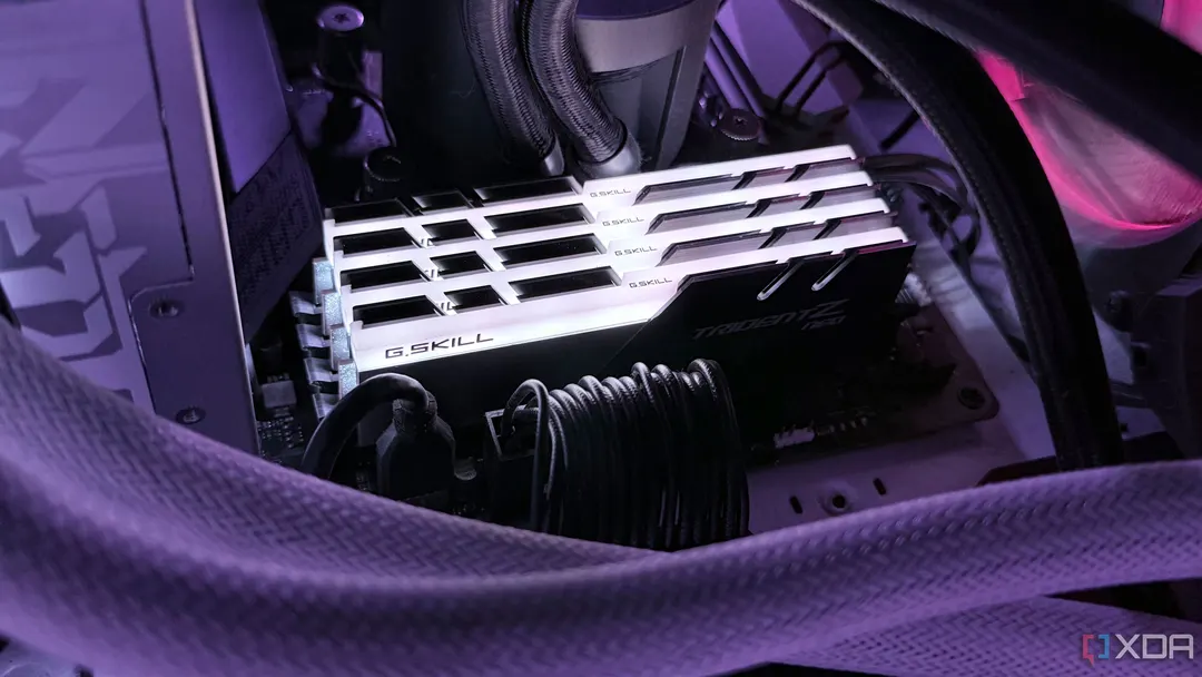 Дефицит памяти затормозил CUDIMM, CAMM2 и массовый переход на DDR5-8000