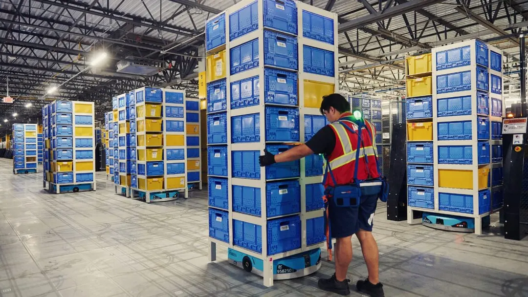 Amazon: более 1 млн роботов на складах и 1,5 млн сотрудников