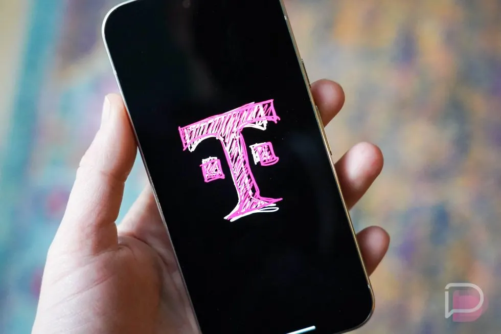 T-Mobile повысила сборы: счета выросли минимум на $1 за линию