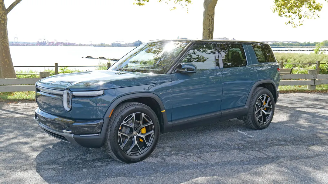 Обзор Rivian R2: «золотоволосая» электрическая SUV за $60 000