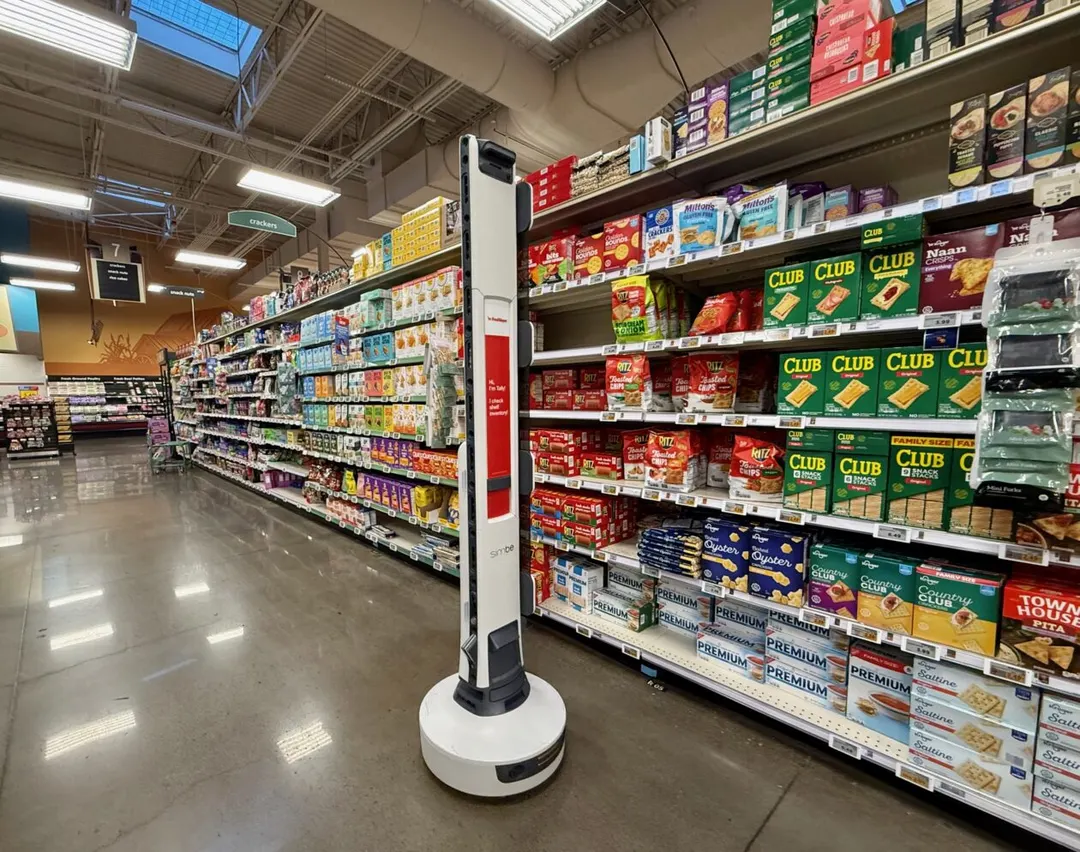 Автономный робот Tally сканирует полки в магазине Fred Meyer в Сиэтле