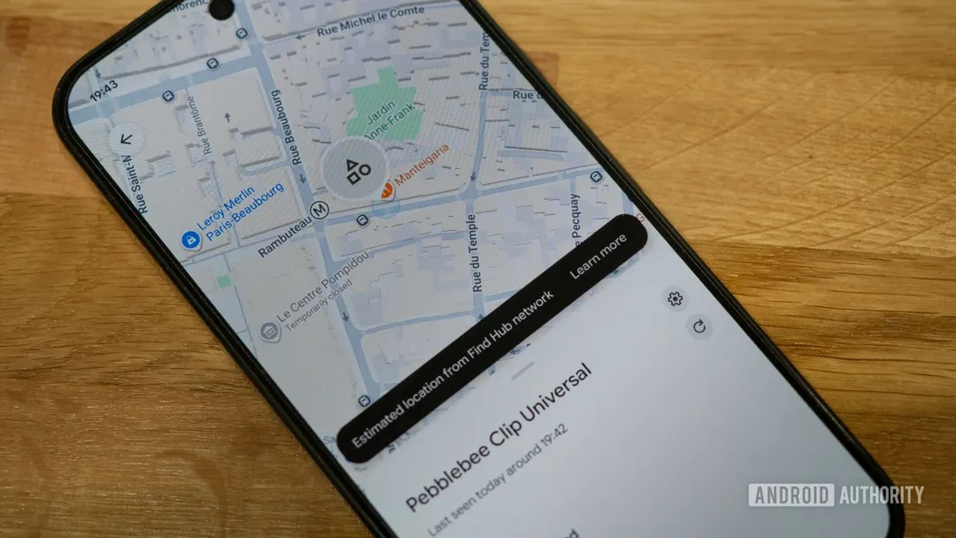 Google отключает Find Hub на Googlebook через Play Services 26.40
