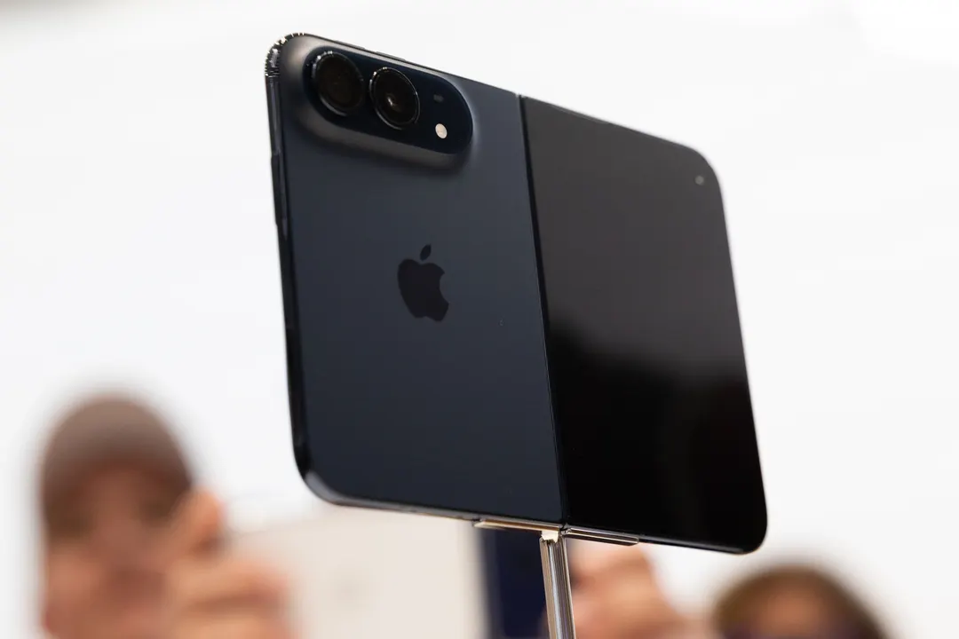 iPhone Duo: окно настройки «Get Ready» открылось перед предзаказом
