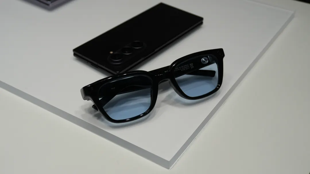 Утечка: Samsung Intelligent Eyewear — 26 версий, Android XR и Gemini