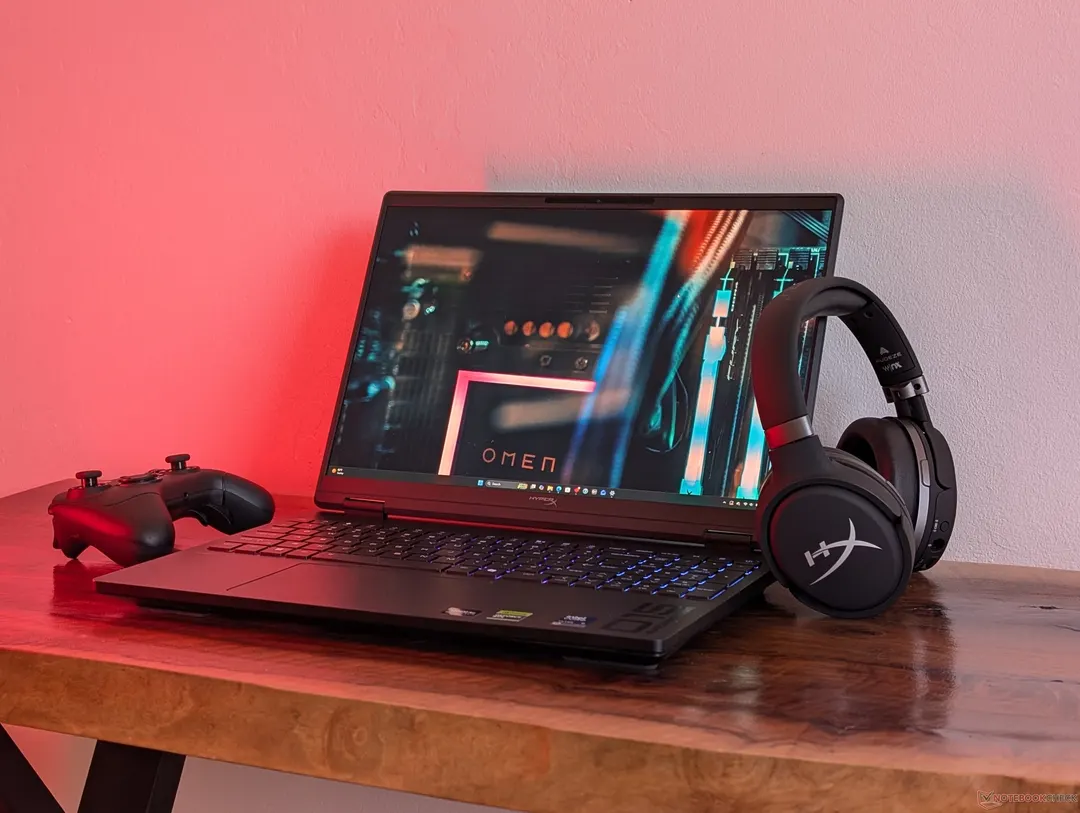 Обзор HP HyperX Omen 15: RTX 5070 на 85 Вт и 3K OLED за $2150