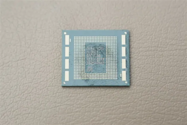 Huawei начала массовый выпуск Kirin 9050 с 3D-архитектурой LogicFolding