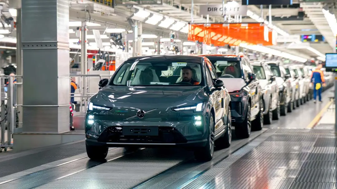 Volvo EX60 столкнулся с проблемами сборки: поставки в США отложены до 2027 года